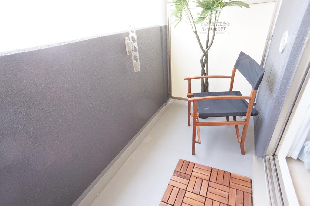 Uro Apartment Осака Екстериор снимка