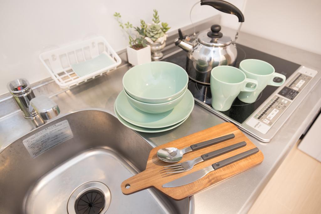 Uro Apartment Осака Екстериор снимка