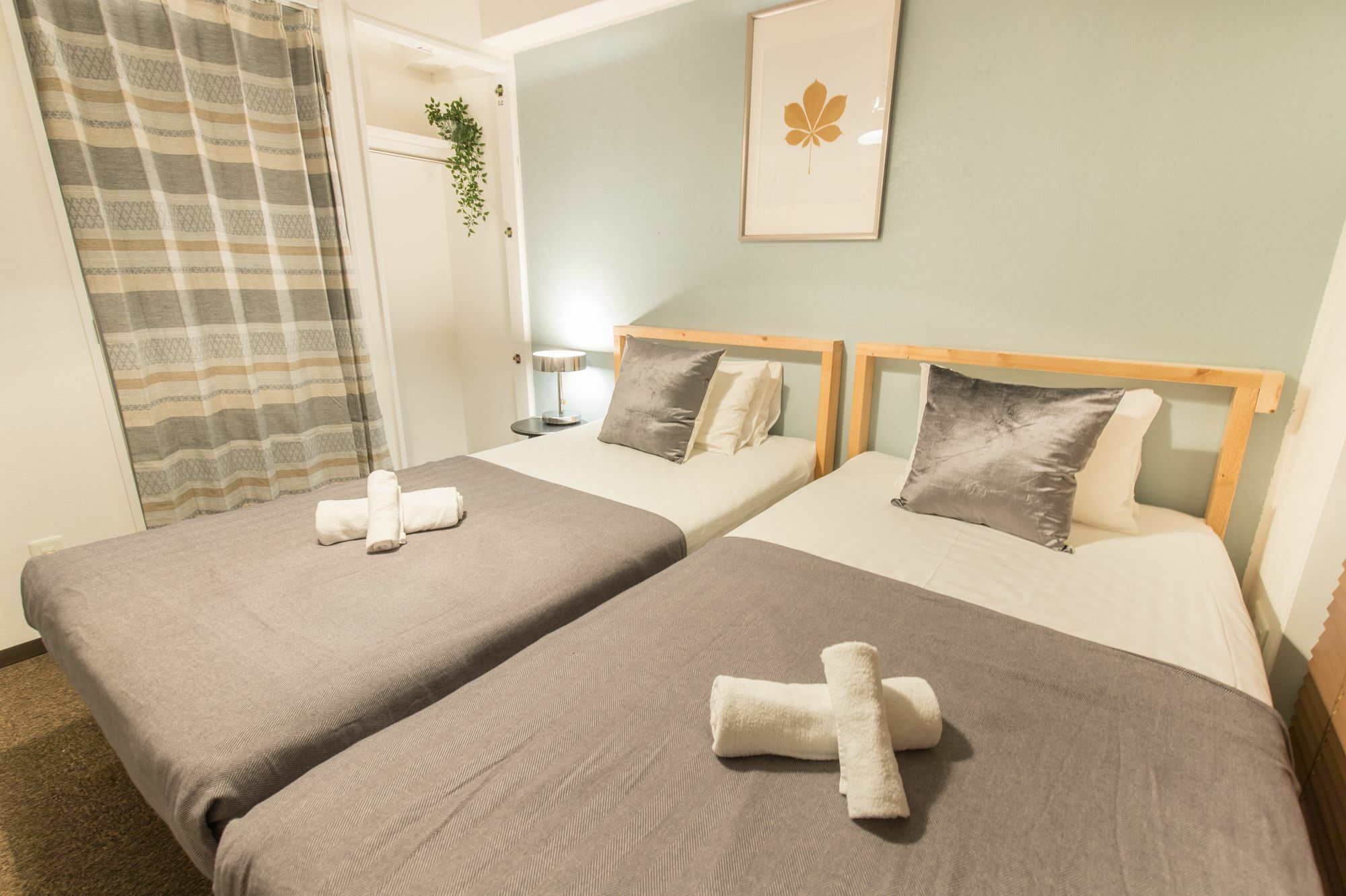 Uro Apartment Осака Екстериор снимка