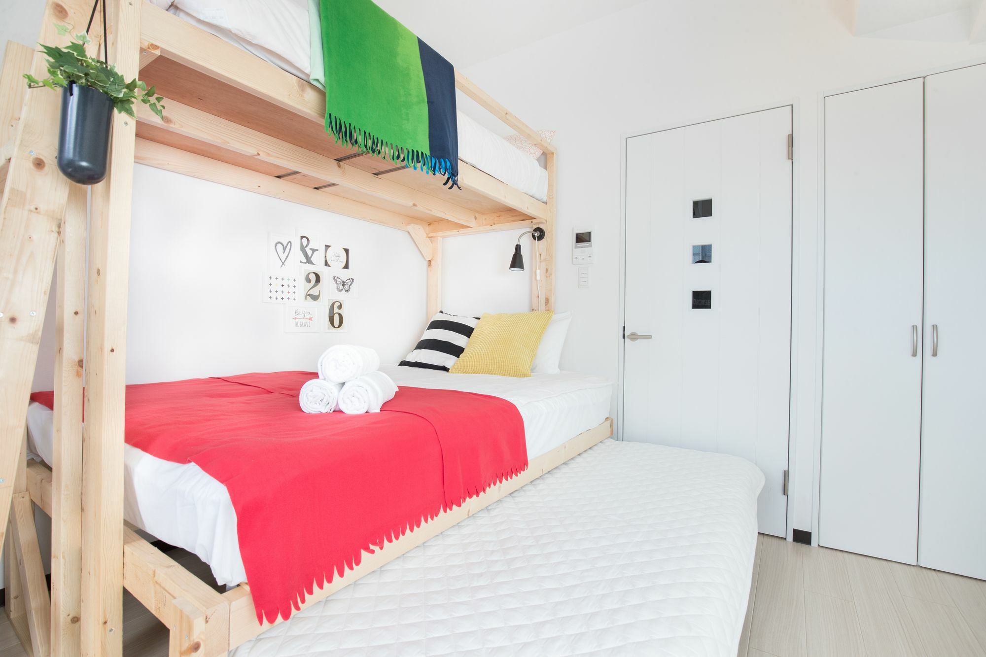 Uro Apartment Осака Екстериор снимка